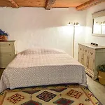 Tolluste Villa *
