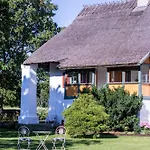 Tolluste Villa
