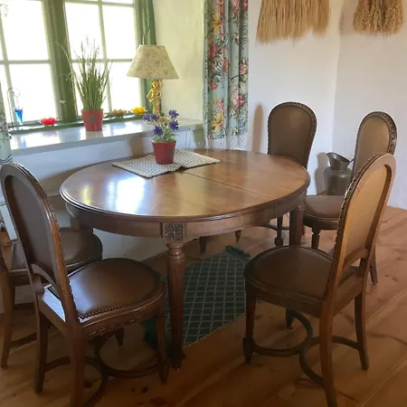 Tolluste Villa *
