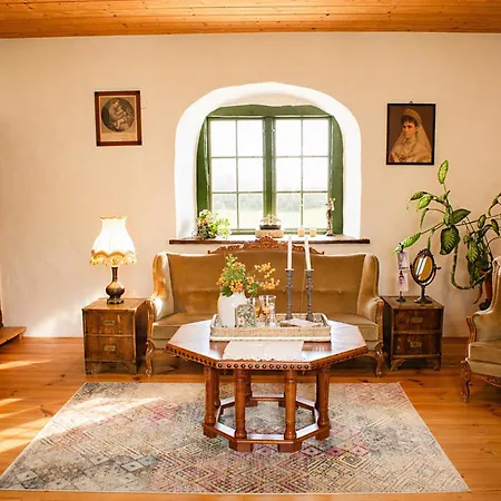 Tolluste Villa * Tolluste