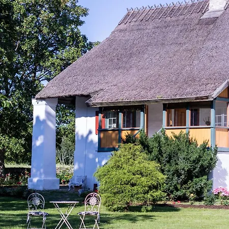 Tolluste Villa