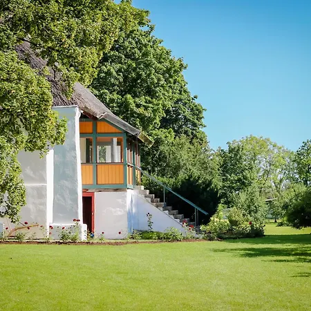 Tolluste Villa Tolluste
