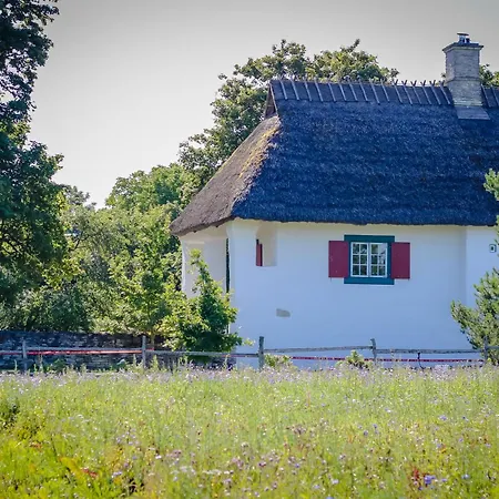 Tolluste Villa Villa *
